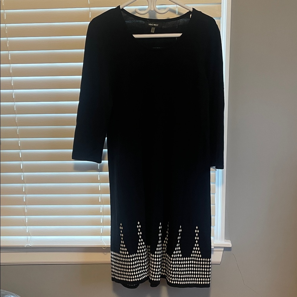 Nine West Black and White Long Sleeve Dress